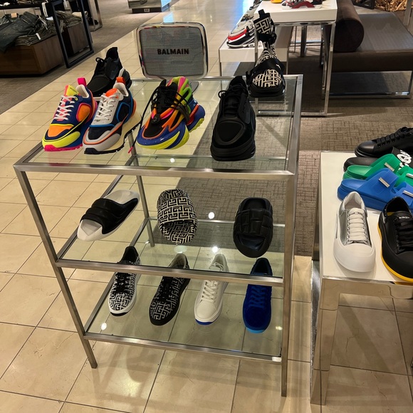 Meet your Posher, Tyler - Picture 9 of 11